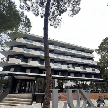 Lux 3 Stelle Μιλάνο Μαριτίμα